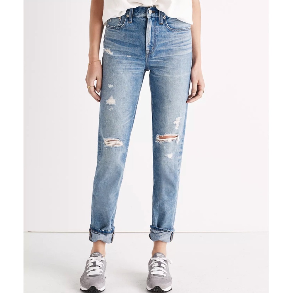 The Perfect Vintage Jean in Chet Wash: Distressed Edition